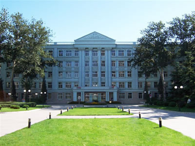 北京信息科技大学居校友会2015大学排行榜第335名